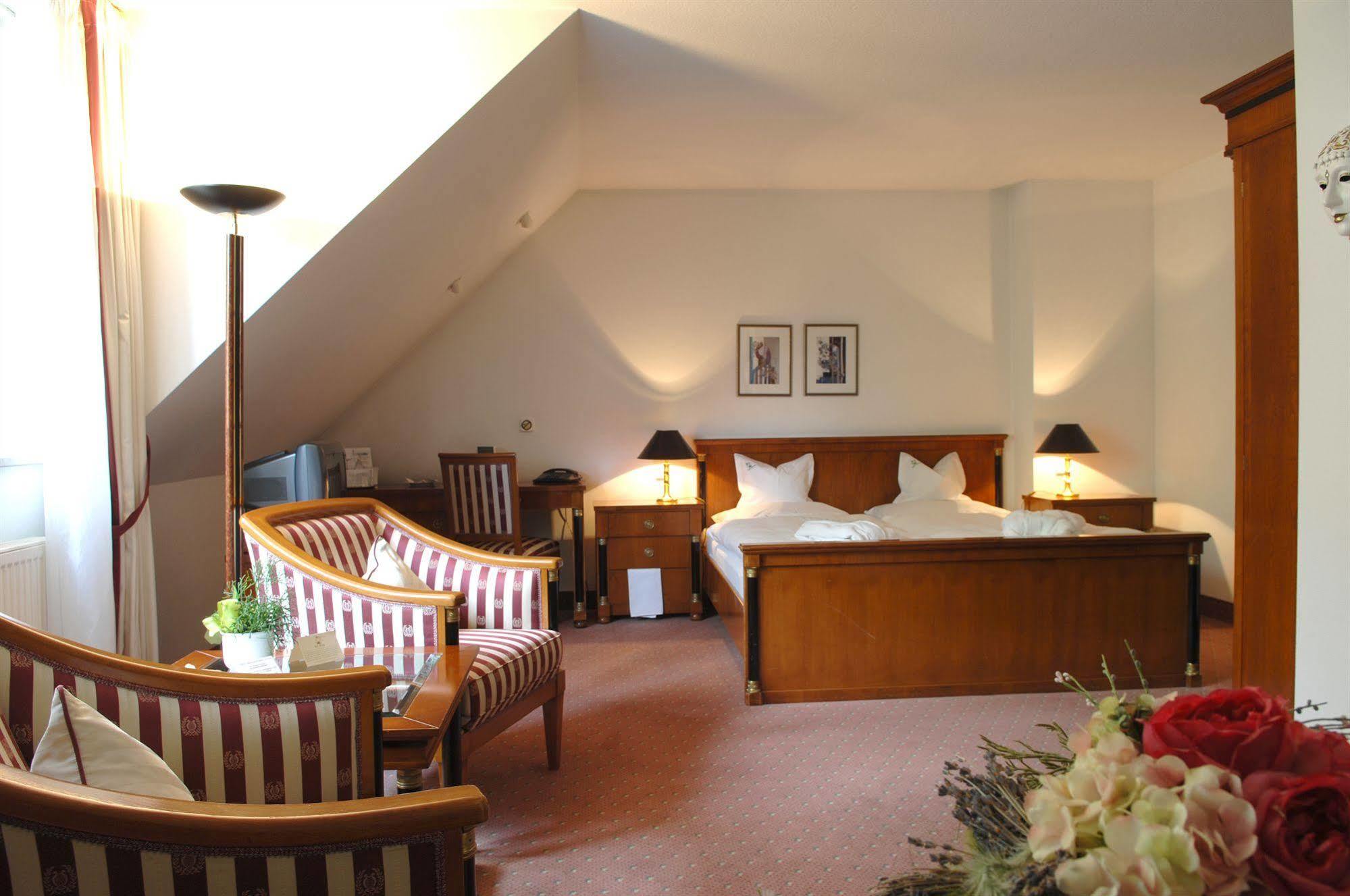 Hotel Gasthof Der Krug Stegaurach Kültér fotó
