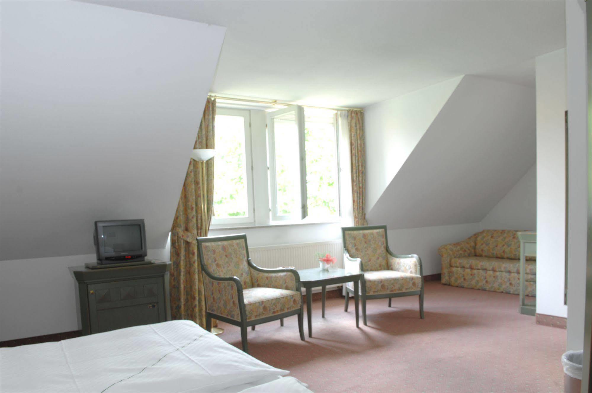 Hotel Gasthof Der Krug Stegaurach Kültér fotó