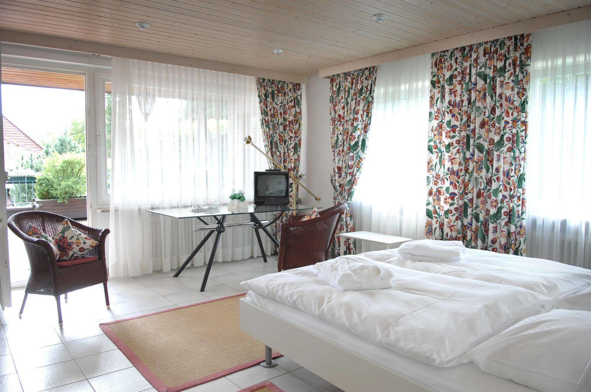 Hotel Gasthof Der Krug Stegaurach Kültér fotó