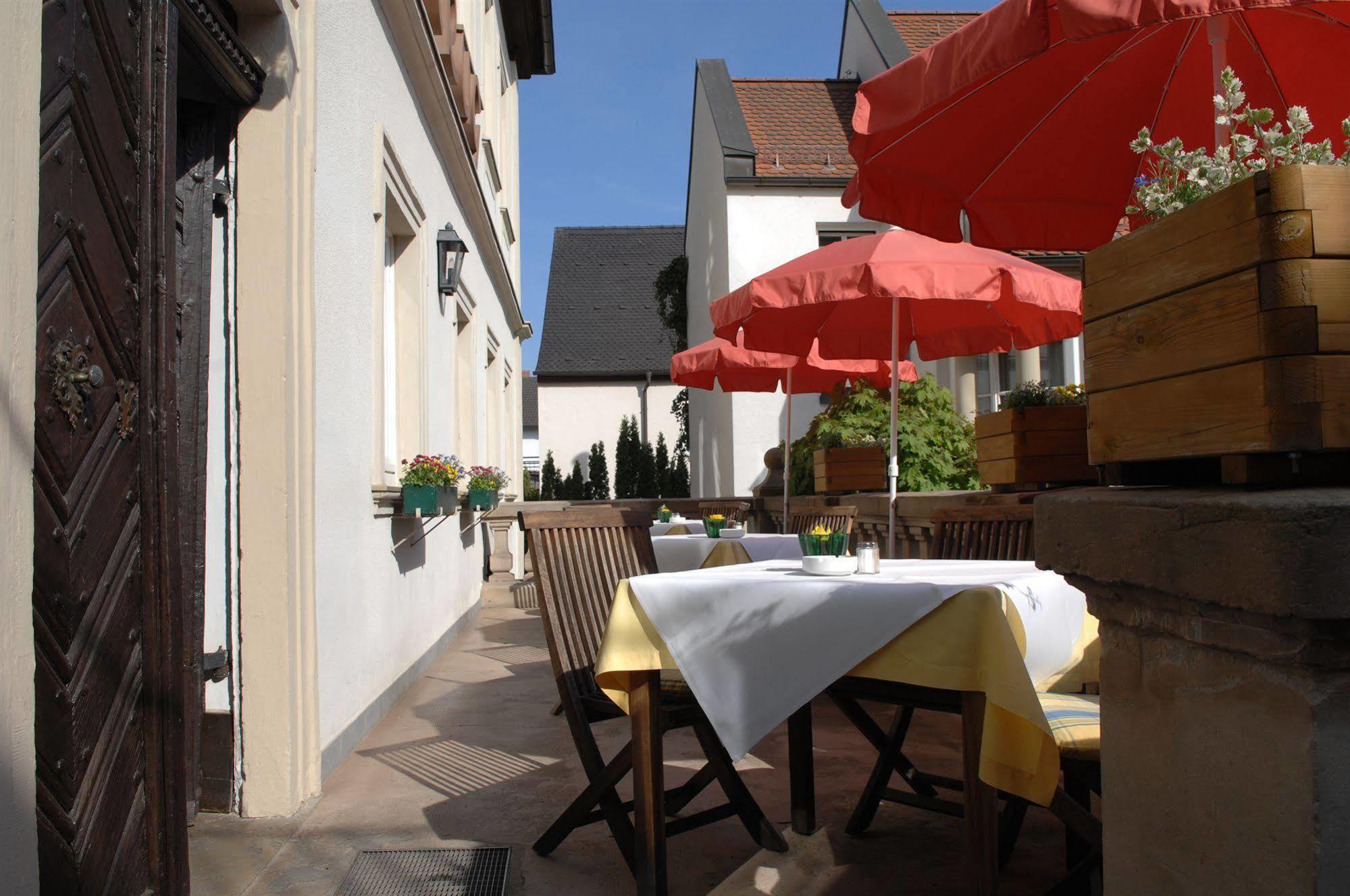 Hotel Gasthof Der Krug Stegaurach Kültér fotó
